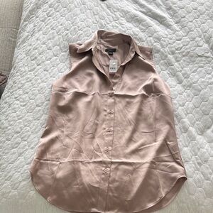 Ann Taylor Mauve Sleeveless Button Down Shirt